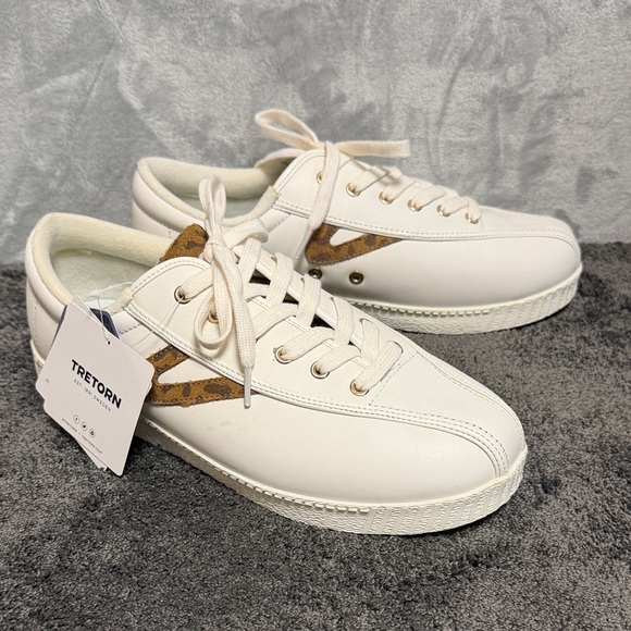 Tretorn Shoes - Tretorn Nylite Plus White Leather Sneakers with Leopard Details, Size 9 NWT!